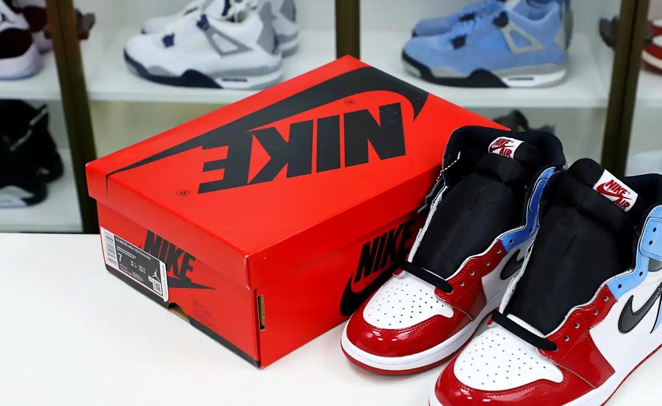 HIGH OG 'FEARLESS' JORDAN AIR 1 RETRO 0703